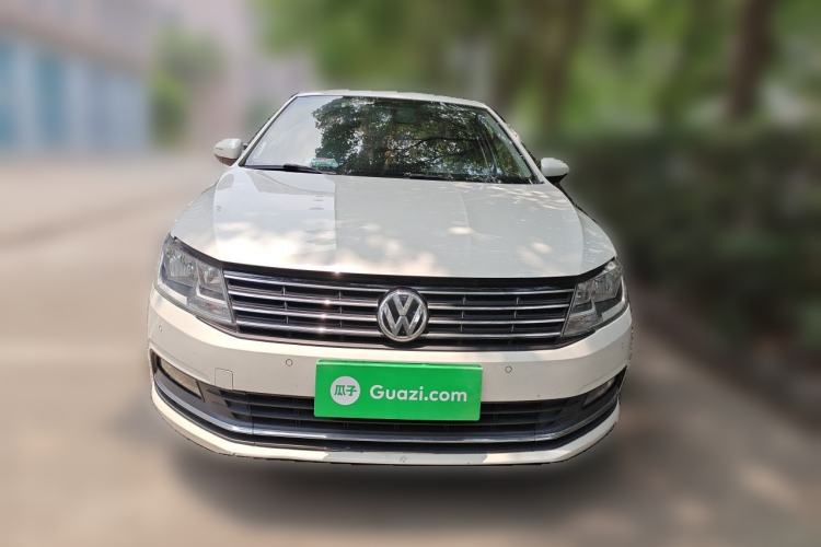 Used Volkswagen Lavida 2017 1.6L Automatic Comfort Edition Front