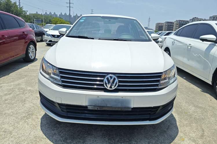 Used Volkswagen Lavida 2017 1.6L Automatic Fashion Edition Front
