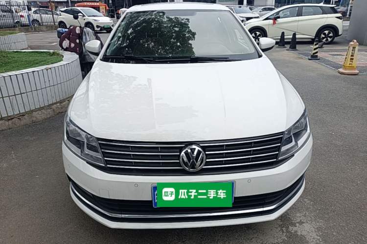 Used Volkswagen Lavida 2017 1.6L Manual Comfort Edition Front