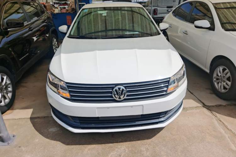Used Volkswagen Lavida 2017 1.6L Automatic Fashion Edition Front