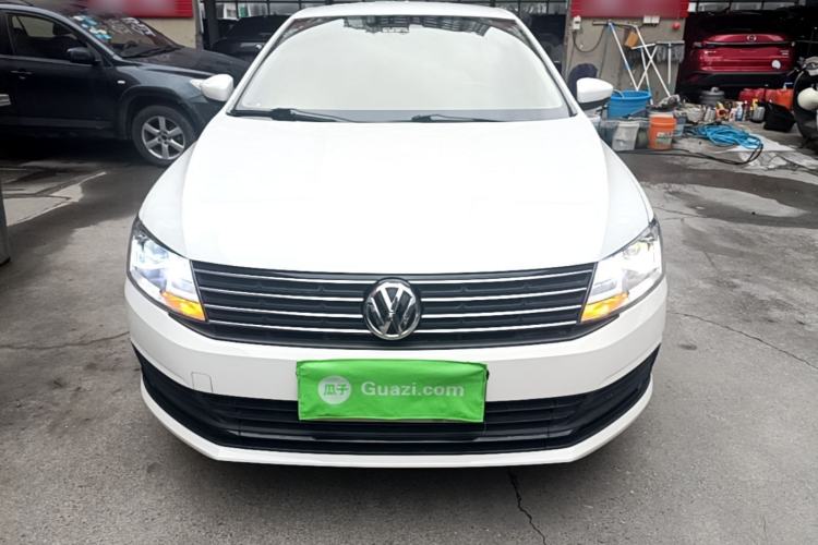 Used Volkswagen Lavida 2017 1.6L Automatic Fashion Edition Front