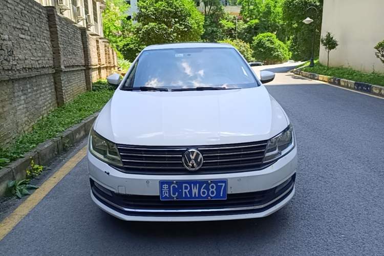 Used Volkswagen Lavida 2017 1.6L Automatic Comfort Edition Front