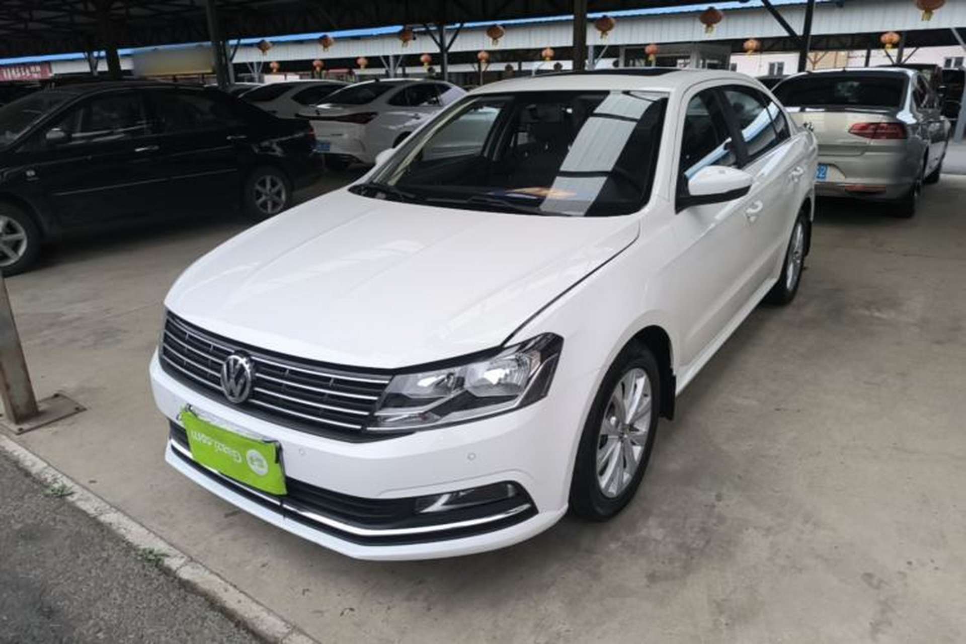 Used Volkswagen Lavida 2017 230TSI DSG Comfort Edition Front Left 45 Deg