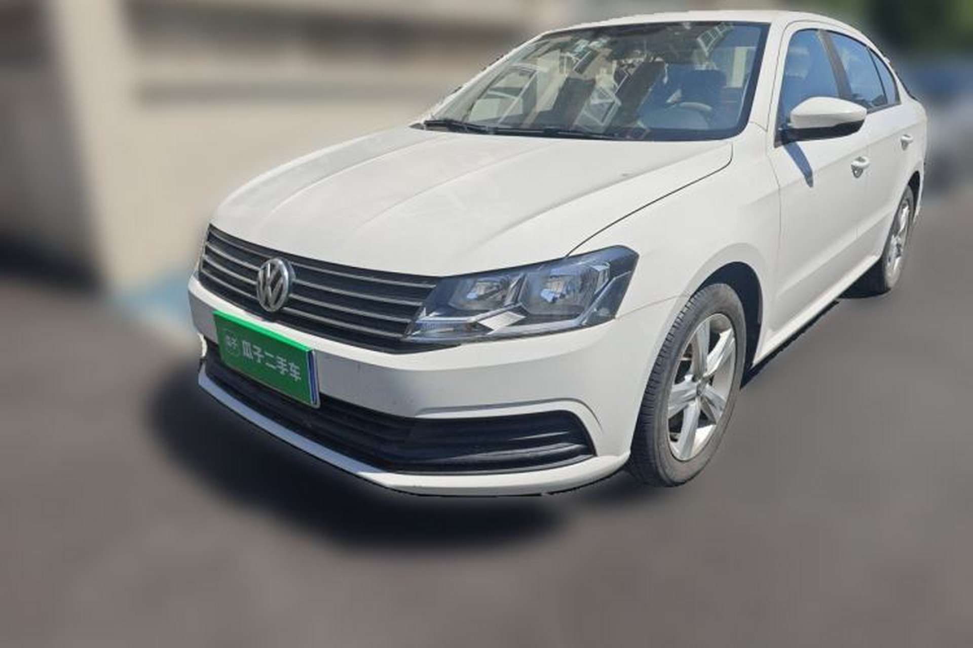 Used Volkswagen Lavida 2017 1.6L Manual Fashion Edition Front Left 45 Deg