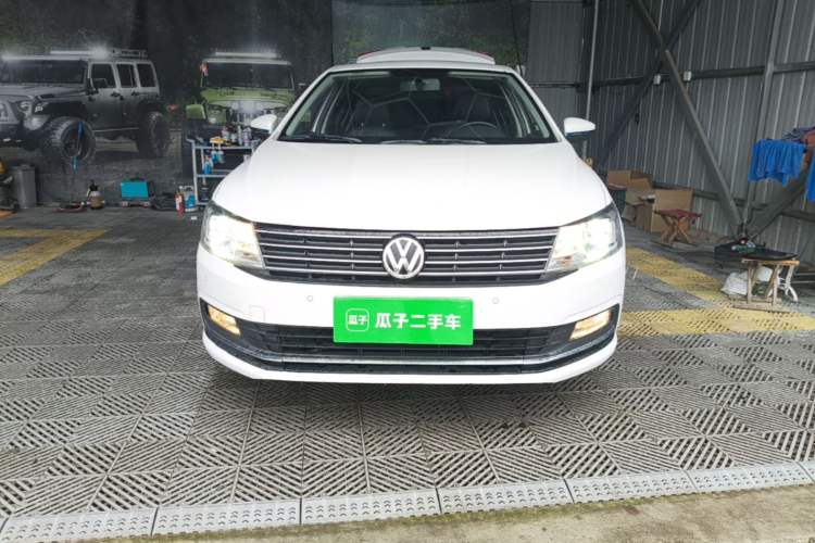 Used Volkswagen Lavida 2017 1.6L Manual Comfort Edition Front