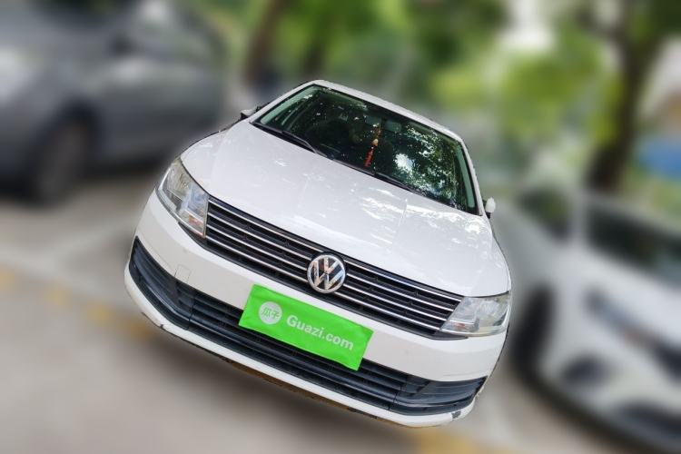 Used Volkswagen Lavida 2017 1.6L Manual Fashion Edition Front