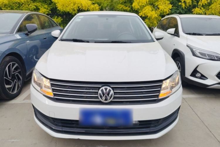Used Volkswagen Lavida 2017 1.6L Manual Fashion Edition Front