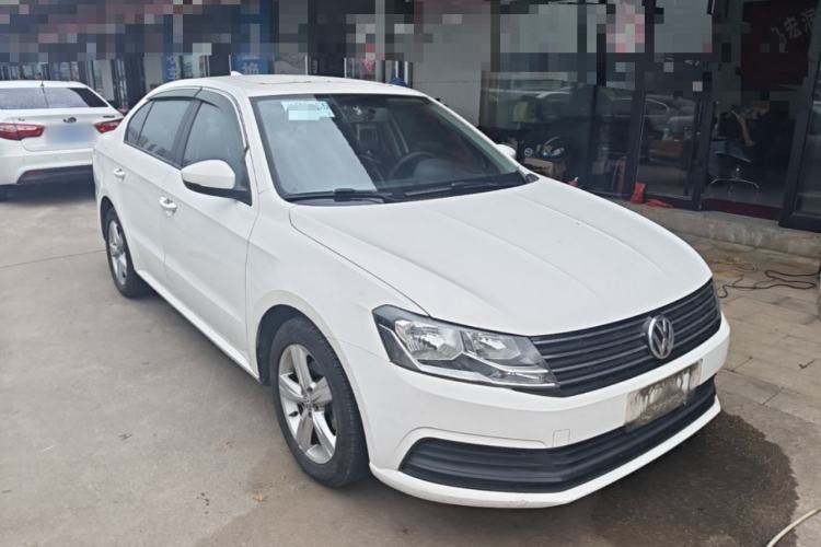 Used Volkswagen Lavida 2017 1.6L Automatic Fashion Edition Front Right 45 Deg