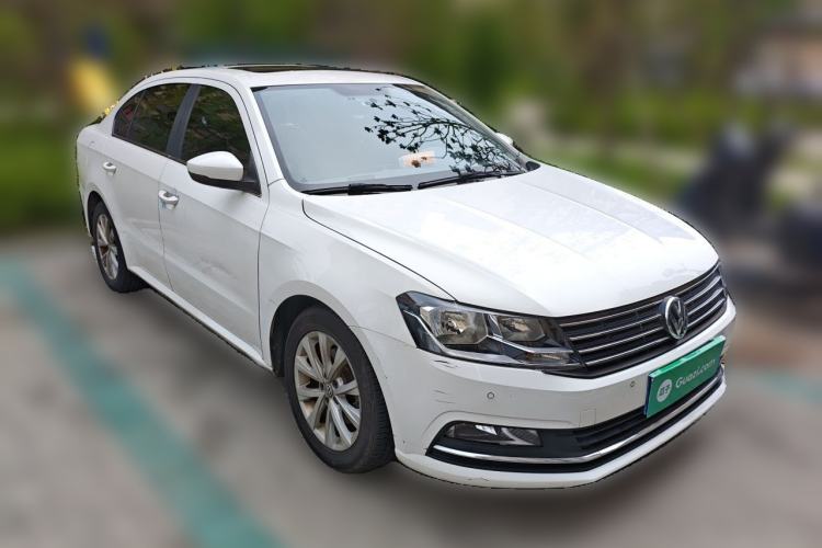 Used Volkswagen Lavida 2017 1.6L Automatic Comfort Edition Front Right 45 Deg