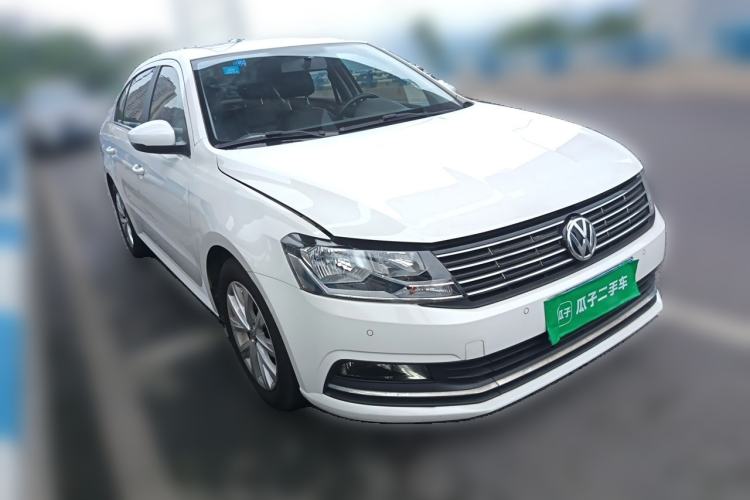 Used Volkswagen Lavida 2017 230TSI DSG Comfort Edition Front Right 45 Deg