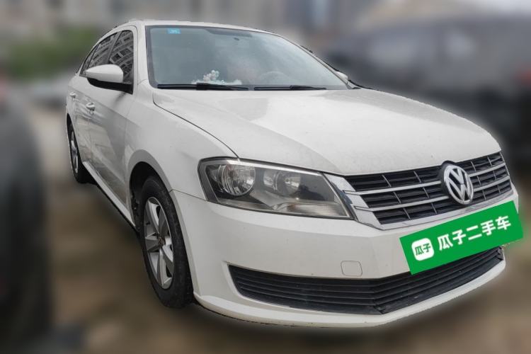 Used Volkswagen Lavida 2017 1.6L Automatic Fashion Edition Front Right 45 Deg