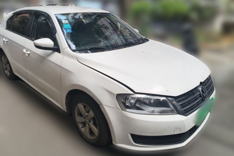 Used Volkswagen Lavida 2017 1.6L Automatic Fashion Edition Front Right 45 Deg