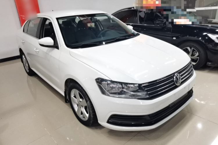 Used Volkswagen Lavida 2017 1.6L Automatic Fashion Edition Front Right 45 Deg