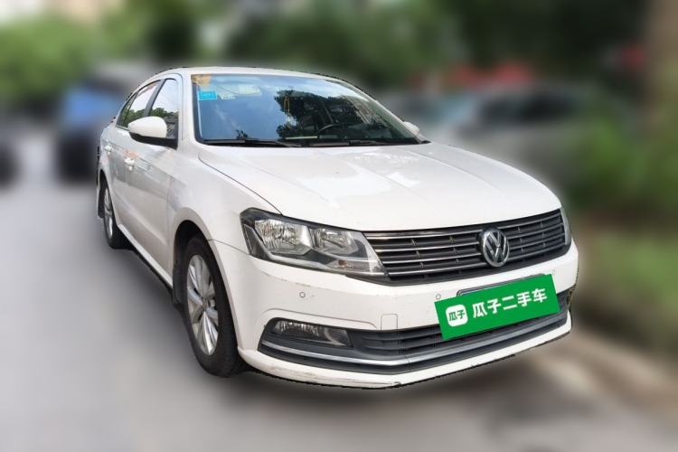 Used Volkswagen Lavida 2017 1.6L Automatic Comfort Edition Front Right 45 Deg
