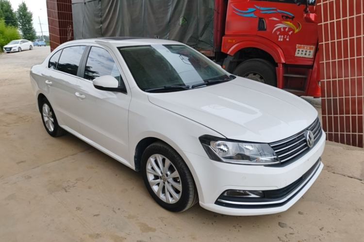 Used Volkswagen Lavida 2017 1.6L Automatic Comfort Edition Front Right 45 Deg