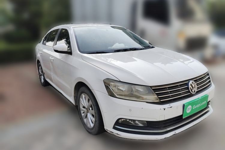 Used Volkswagen Lavida 2017 1.6L Manual Comfort Edition Front Right 45 Deg