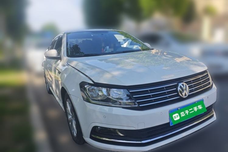 Used Volkswagen Lavida 2017 1.6L Automatic Comfort Edition Front Right 45 Deg