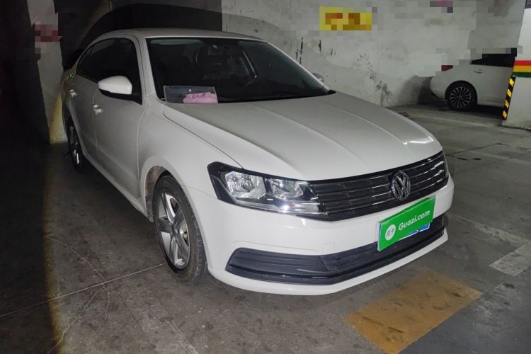 Used Volkswagen Lavida 2017 1.6L Automatic Fashion Edition Front Right 45 Deg