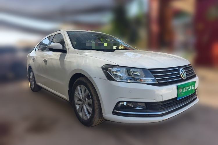 Used Volkswagen Lavida 2017 1.6L Automatic Comfort Edition Front Right 45 Deg
