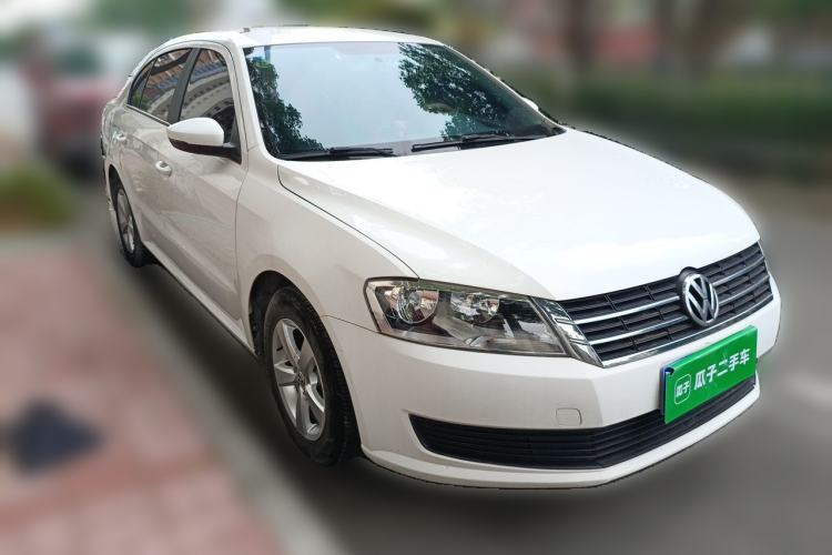 Used Volkswagen Lavida 2017 1.6L Automatic Fashion Edition Front Right 45 Deg