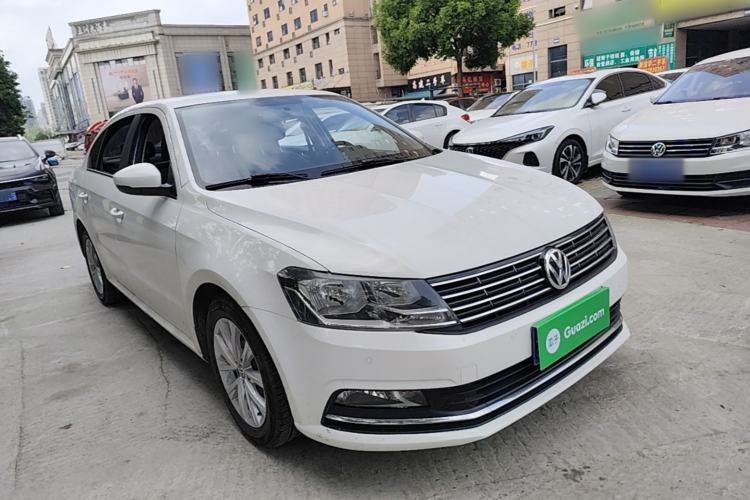 Used Volkswagen Lavida 2017 1.6L Automatic Comfort Edition Front Right 45 Deg