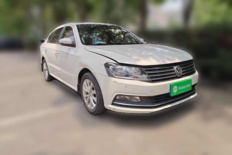 Used Volkswagen Lavida 2017 1.6L Automatic Comfort Edition Front Right 45 Deg