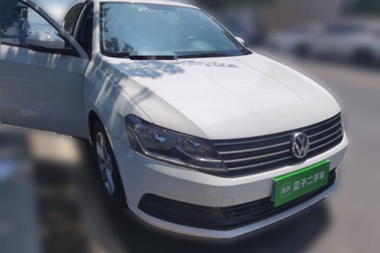 Used Volkswagen Lavida 2017 1.6L Automatic Fashion Edition Front Right 45 Deg