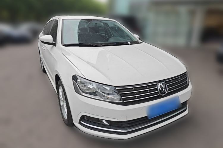 Used Volkswagen Lavida 2017 1.6L Automatic Comfort Edition Front Right 45 Deg