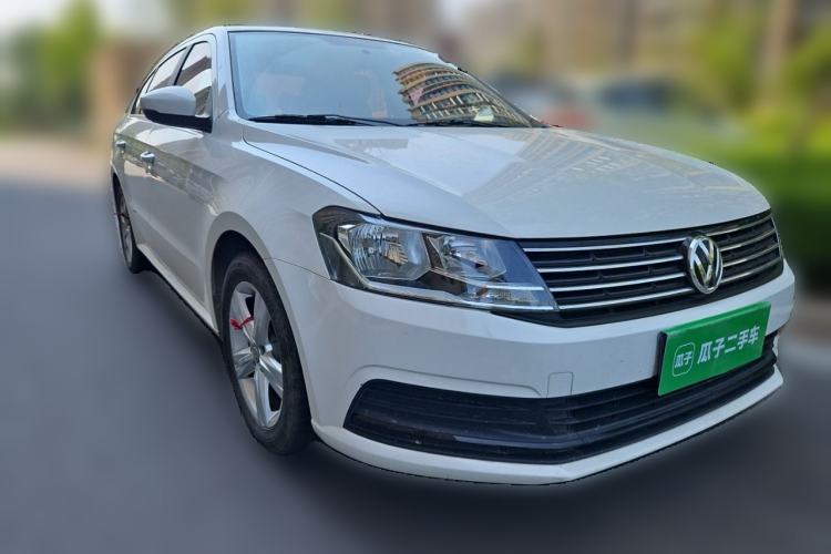 Used Volkswagen Lavida 2017 1.6L Automatic Fashion Edition Front Right 45 Deg