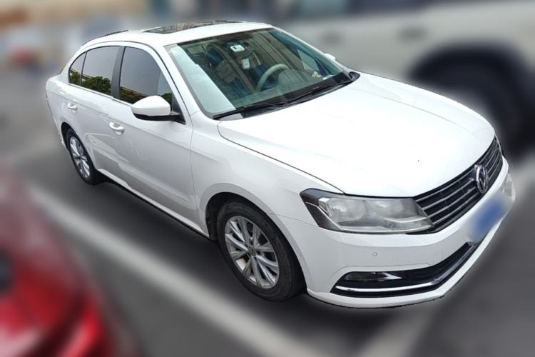 Used Volkswagen Lavida 2017 1.6L Automatic Comfort Edition Front Right 45 Deg