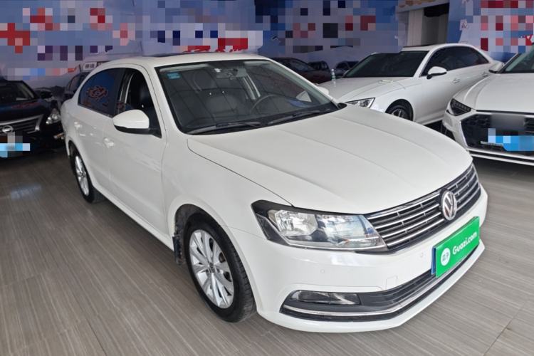 Used Volkswagen Lavida 2017 1.6L Automatic Comfort Edition Front Right 45 Deg