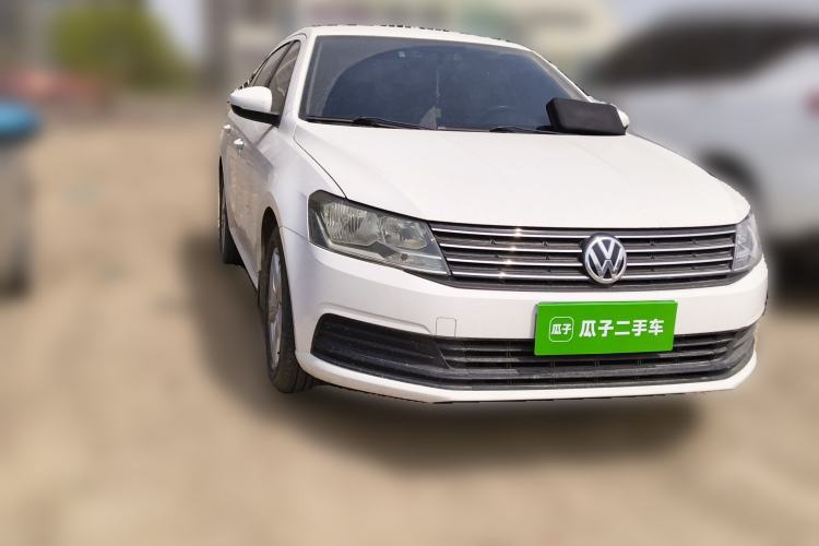 Used Volkswagen Lavida 2017 1.6L Manual Fashion Edition Front Right 45 Deg