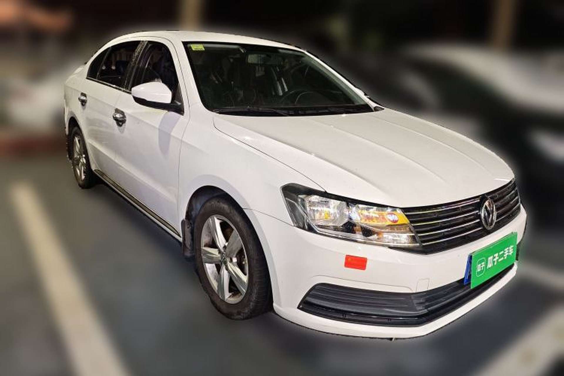 Used Volkswagen Lavida 2017 1.6L Automatic Fashion Edition Front Right 45 Deg