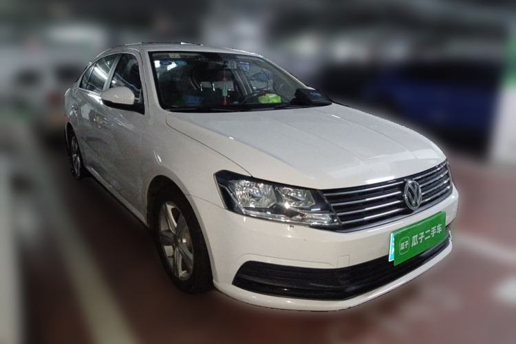 Used Volkswagen Lavida 2017 1.6L Automatic Fashion Edition Front Right 45 Deg