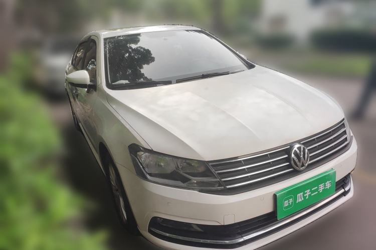 Used Volkswagen Lavida 2017 1.6L Automatic Comfort Edition Front Right 45 Deg