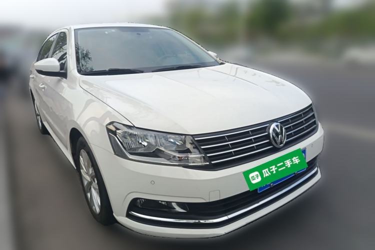 Used Volkswagen Lavida 2017 1.6L Automatic Comfort Edition Front Right 45 Deg