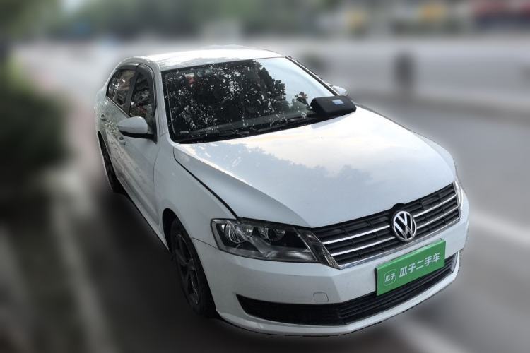 Used Volkswagen Lavida 2017 1.6L Automatic Fashion Edition Front Right 45 Deg