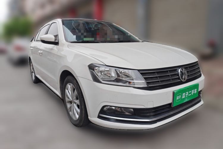 Used Volkswagen Lavida 2017 1.6L Automatic Comfort Edition Front Right 45 Deg
