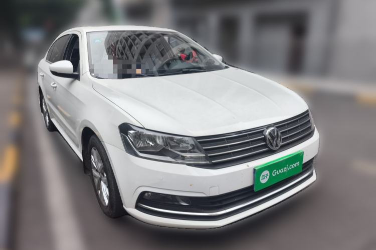 Used Volkswagen Lavida 2017 230TSI DSG Comfort Edition Front Right 45 Deg