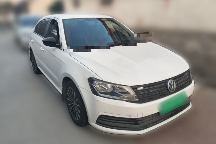 Used Volkswagen Lavida 2017 1.6L Automatic Fashion Edition Front Right 45 Deg