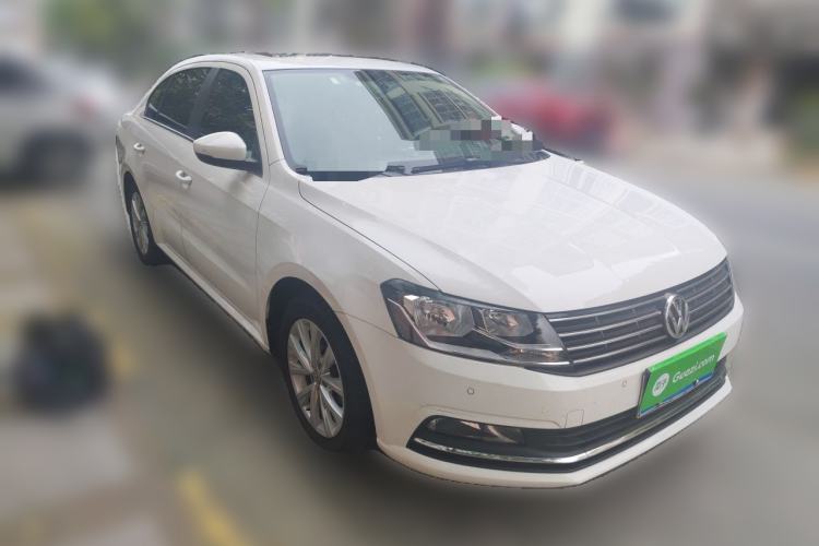 Used Volkswagen Lavida 2017 1.6L Manual Comfort Edition Front Right 45 Deg