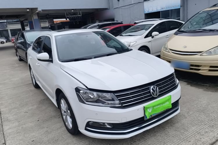 Used Volkswagen Lavida 2017 1.6L Automatic Comfort Edition Front Right 45 Deg