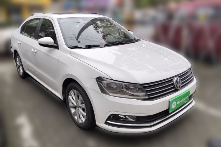 Used Volkswagen Lavida 2017 1.6L Automatic Comfort Edition Front Right 45 Deg