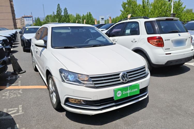 Used Volkswagen Lavida 2017 1.6L Automatic Comfort Edition Front Right 45 Deg