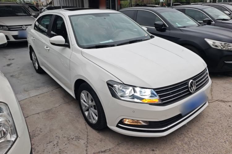Used Volkswagen Lavida 2017 230TSI DSG Comfort Edition Front Right 45 Deg
