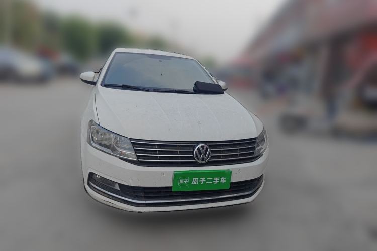 Used Volkswagen Lavida 2017 1.6L Manual Comfort Edition Front Right 45 Deg
