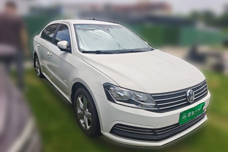 Used Volkswagen Lavida 2017 1.6L Automatic Fashion Edition Front Right 45 Deg
