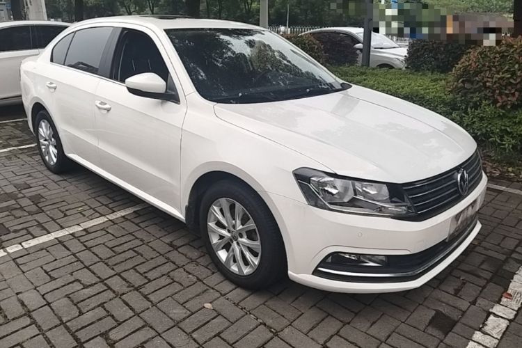 Used Volkswagen Lavida 2017 1.6L Automatic Comfort Edition Front Right 45 Deg