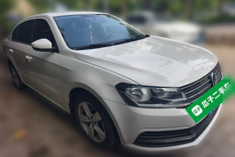 Used Volkswagen Lavida 2017 1.6L Automatic Fashion Edition Front Right 45 Deg