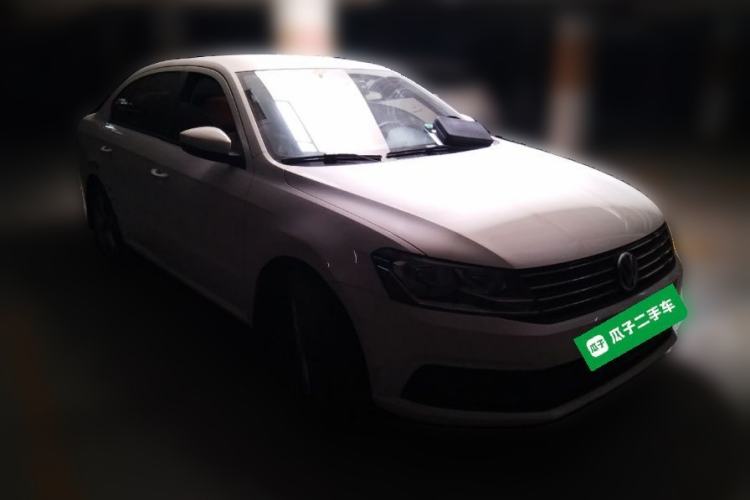 Used Volkswagen Lavida 2017 1.6L Automatic Fashion Edition Front Right 45 Deg